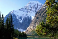 TA：西足协招募里尔20岁中锋帕尔多，后者将不再效力比利时队.